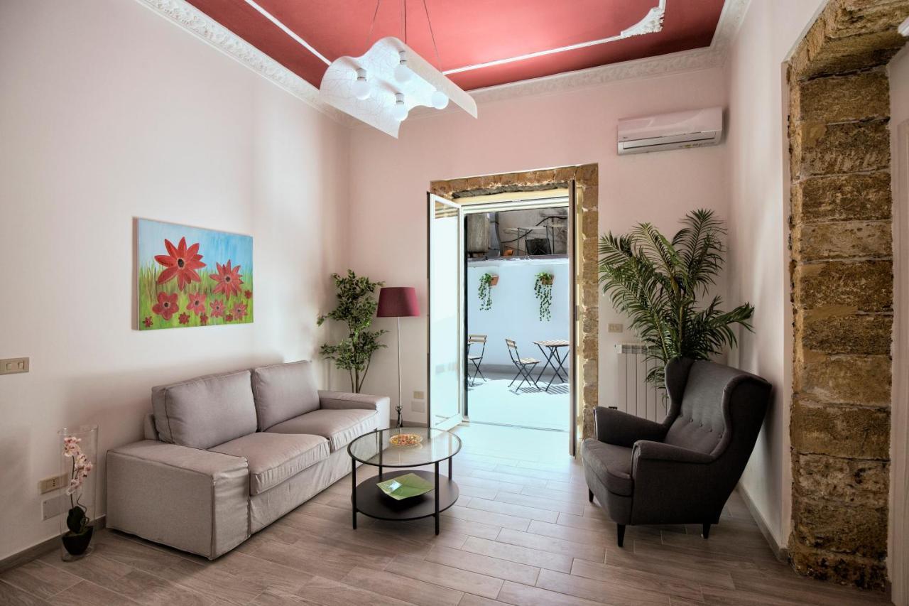 Garden House: Apartments And Rooms For Holidays Palermo Eksteriør billede