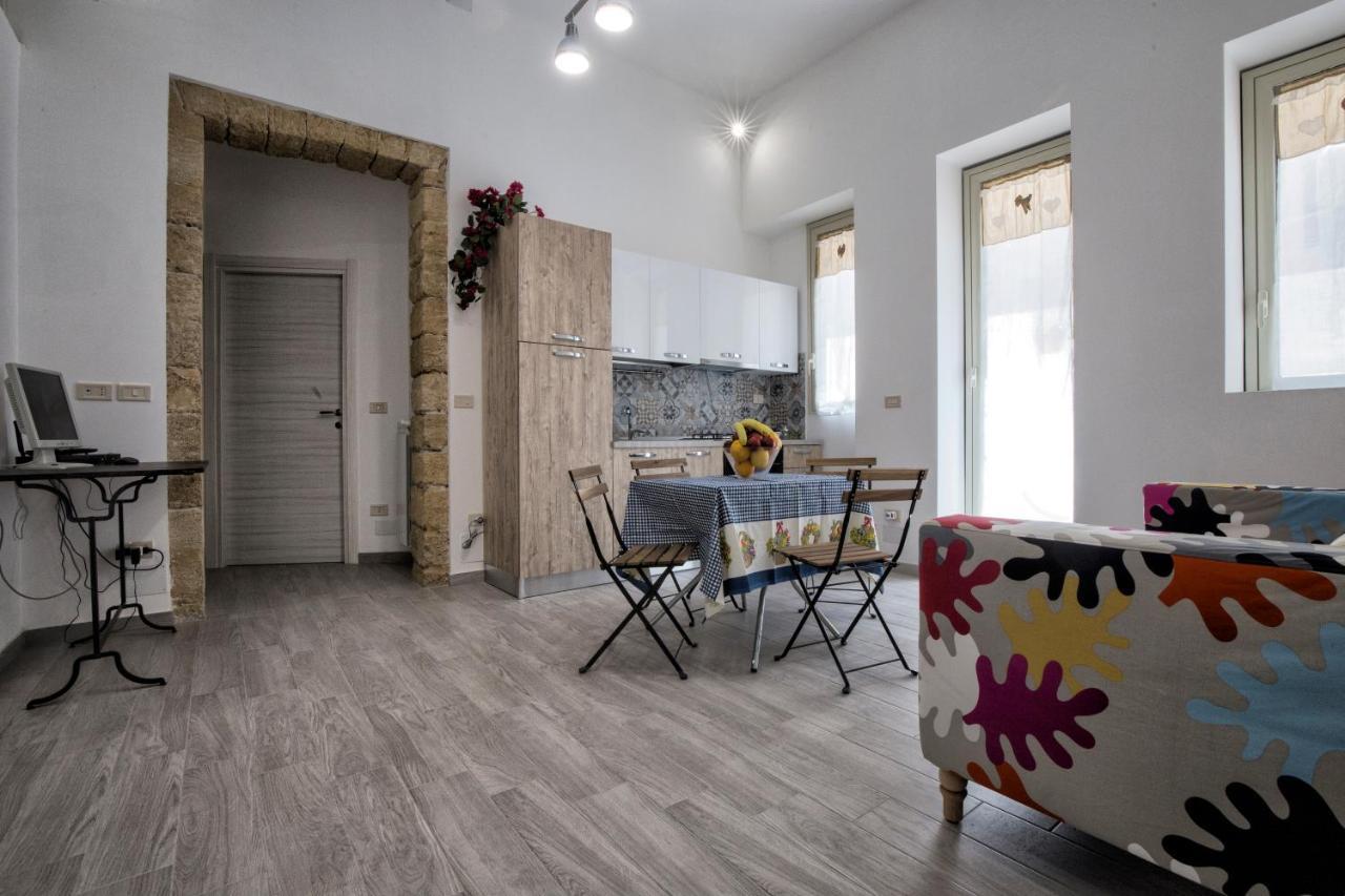 Garden House: Apartments And Rooms For Holidays Palermo Eksteriør billede