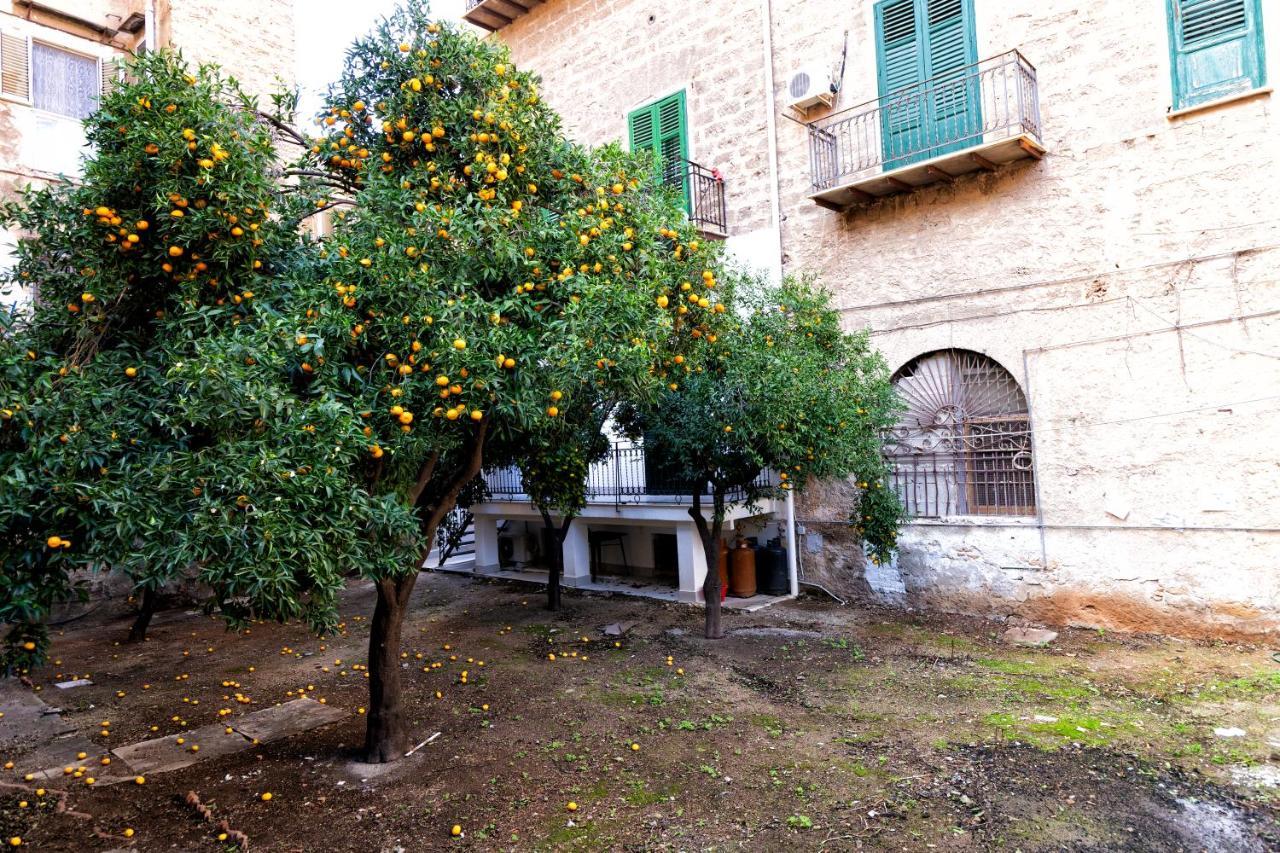 Garden House: Apartments And Rooms For Holidays Palermo Eksteriør billede