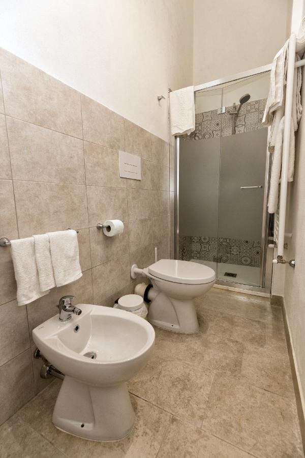 Garden House: Apartments And Rooms For Holidays Palermo Eksteriør billede