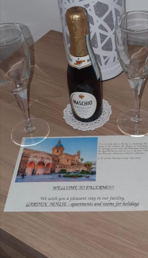 Garden House: Apartments And Rooms For Holidays Palermo Eksteriør billede